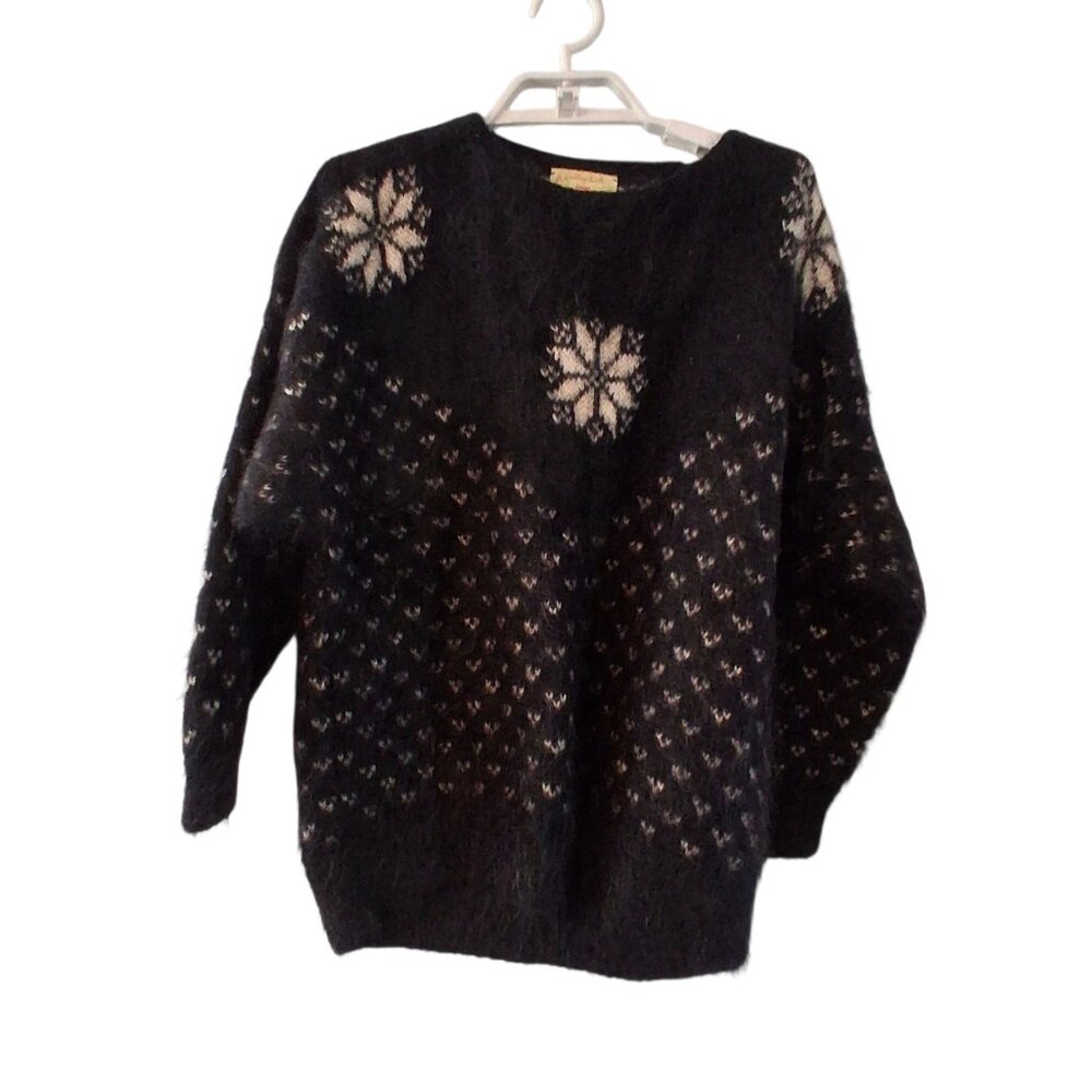 Hand knit sweater womens Large ? black mohair angora ? fuzzy pullover vintage